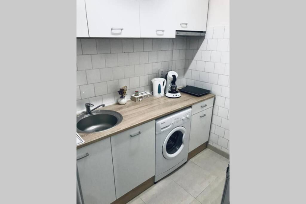 Reeas Apartament Timişoara Buitenkant foto